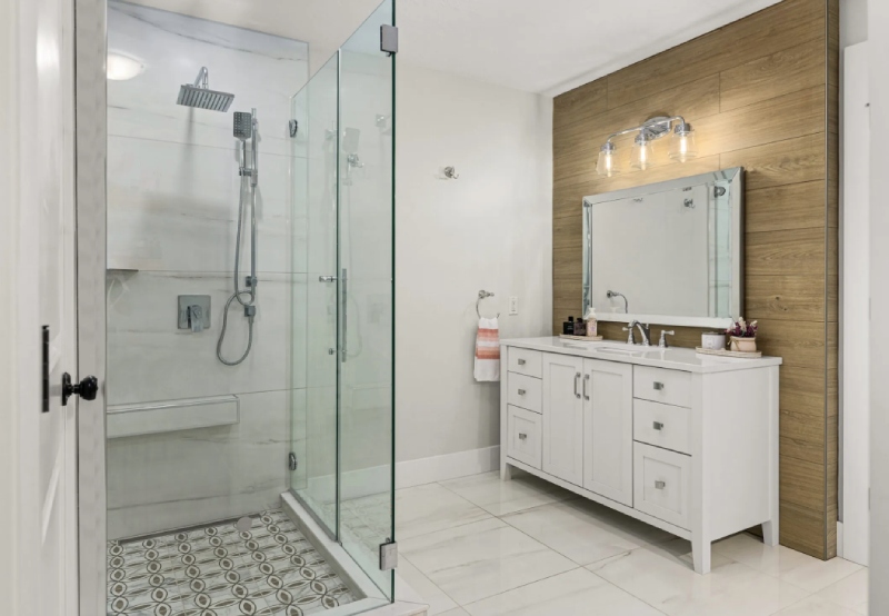 Walk-In Shower vs Bathtub: Which Adds More Home Value?